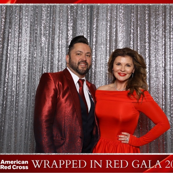 Alice + Olivia Red Off-Shoulder Long Sleeve A-Line Dress - Picture 13 of 13